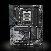 لوحة أم Gigabyte X870 GAMING WIFI6 – مقبس AM5 – دعم DDR5 – شبكة 2.5GbE – بلوتوث – بحجم ATX
