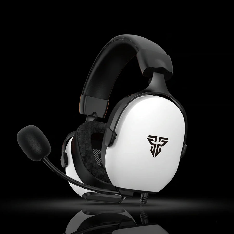 سماعة ألعاب Fantech Carbon HG30 مع إضاءة RGB وميكروفون بإلغاء الضوضاء
